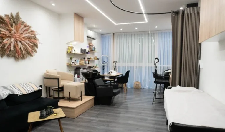 Tirane, shitet ambjent biznesi Kati 1, 38 m² (Bulevardi Zogu i I)