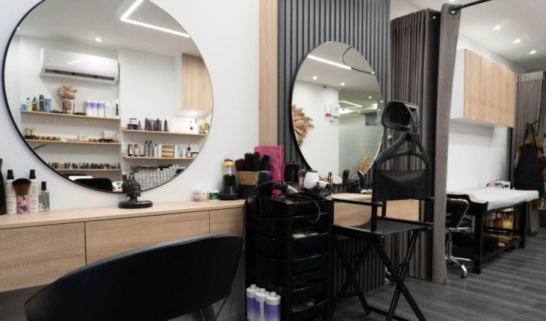 Tirane, shitet ambjent biznesi Kati 1, 38 m² (Bulevardi Zogu i I)