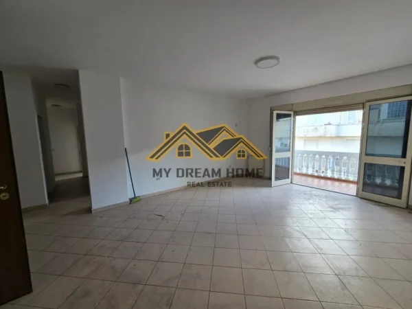 Durres, shitet apartament 2+1 Kati 6, 120 m² 210.000 € (rruga e re e portit)