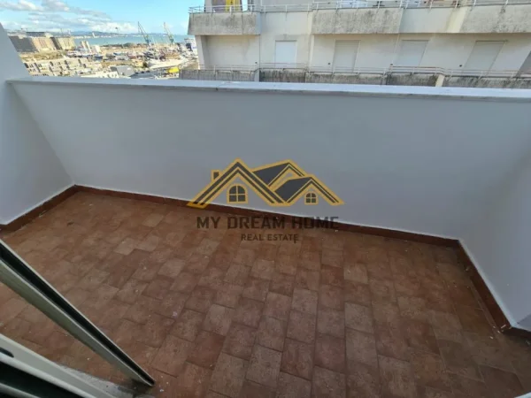 Durres, shitet apartament 2+1 Kati 6, 120 m² 210.000 € (rruga e re e portit)