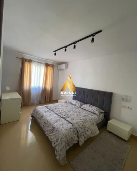 Tirane, jepet me qera apartament 2+1 Kati 4, 83 m² 750 € 