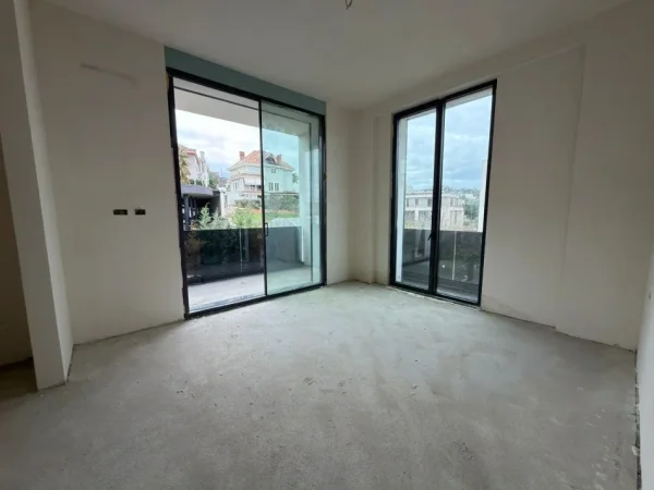 Tirane, shitet apartament+verande | Penthouse 3+1+Aneks+Ballkon Kati 3, 363 m² 1.100.000 € (Tulipan Rezidence)