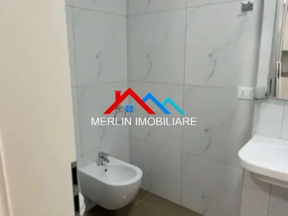 Tirane, jepet me qera apartament 1+1+Ballkon Kati 6, 60 m² 570 € (RRUGA FROSINA PLAKU,ISH-PARKU)