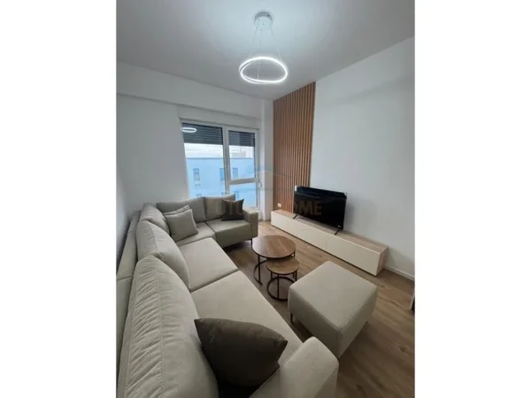Tirane, jepet me qera apartament 1+1 Kati 2, 60 m² 400 € (Fresk , Residenca OXA)