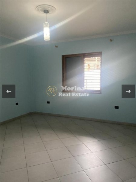 Tirane, jepet me qera shtepi 2+1 Kati 4, 125 m² 500 € (Vilat Gjermane)