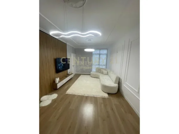 Tirane, shes apartament 2+1 Kati 4, 101 m² 169.000 € (Astir)