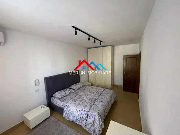 Tirane, jepet me qera apartament 2+1+Ballkon Kati 6, 83 m² 600 € (BULEVARDI ZOGU I PARE)