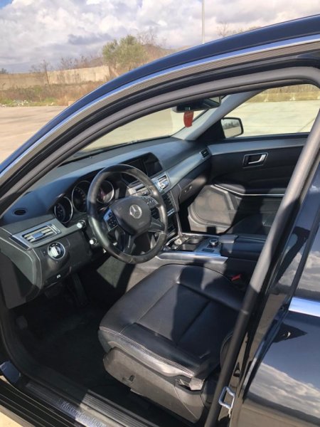 Peqin, shitet makine Mercedes Benz Nafte, e zeze automatik Kondicioner 12.000 €