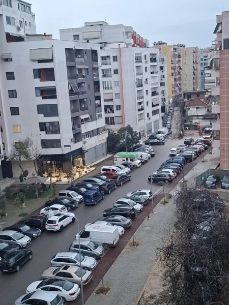 Tirane, shitet Kati 0, 40 m² 140.000 €