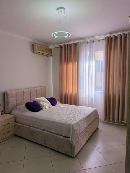 Shqiperi, jepet me qera garsonier 1+1 Kati 4, 35 m² 500 € 