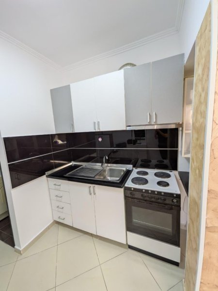 Shqiperi, jepet me qera garsonier 1+1 Kati 4, 35 m² 500 € 