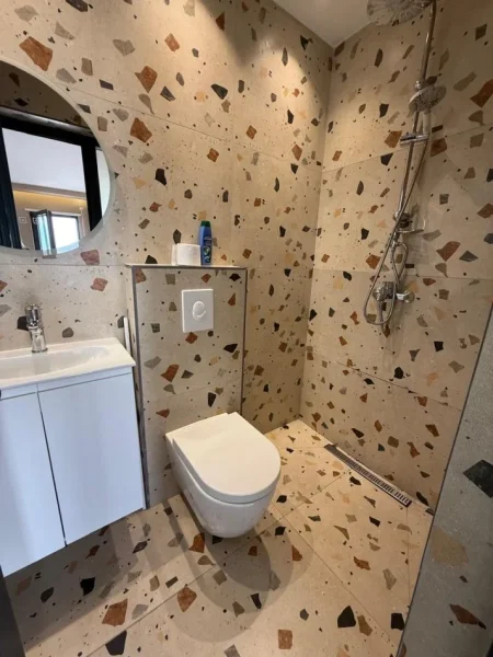 Tirane, shitet 2+1 Kati 5, 150 m² 216.000 € (Elite Palase prane Liqenit te Farkes)