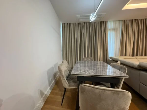 SHITET APARTAMENT 2+1+GARAZH  TE LAKE VIEW REZIDENCE    650.000 €