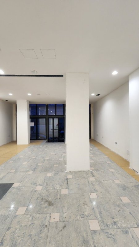 Tirane, jepet me qera ambjent biznesi Kati 0, 1.500 m² 1.500 € (Qender, Rruga Kavajes)