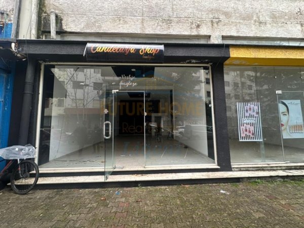 Tirane, jepet me qera ambjent biznesi Kati 0, 63 m² 500 €