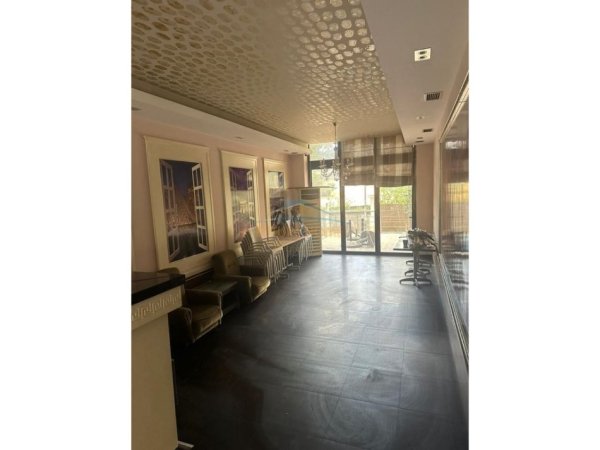 Tirane, shitet ambjent biznesi Kati 0, 68 m² 250.000 € 