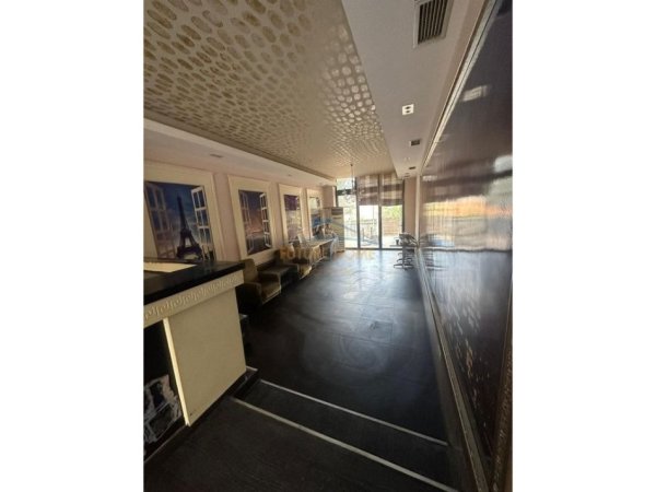 Tirane, shitet ambjent biznesi Kati 0, 68 m² 250.000 € 