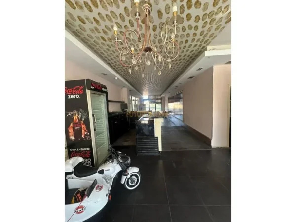 Tirane, shitet ambjent biznesi Kati 0, 68 m² 250.000 € 