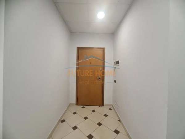 Tirane, jepet me qera zyre Kati 5, 110 m² 1.250 € 