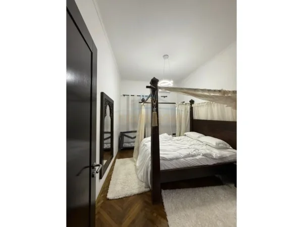 Tirane, jepet me qera apartament Kati 4, 120 m² 1.200 €