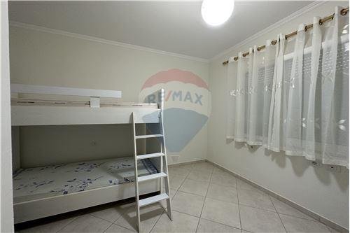 Tirane, jepet me qera apartament 2+1 Kati 2, 100 m² 500 Euro
