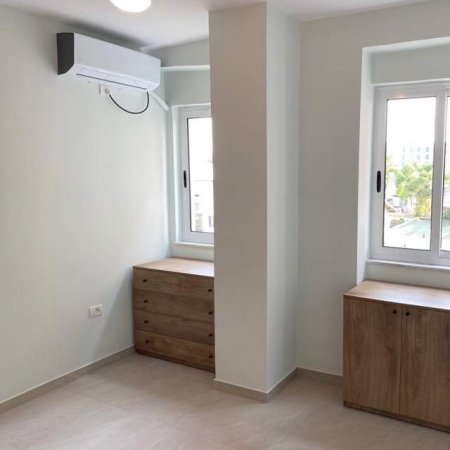 Tirane, jepet me qera 1+1+BLK Kati 2, 45.000 Leke (Kongresi Manastirit)