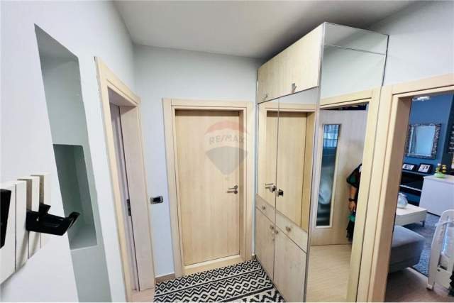 Tirane, shitet apartament 1+1+BLK 65 m² 11.200 Euro (Bulevardi Bajram Curri)