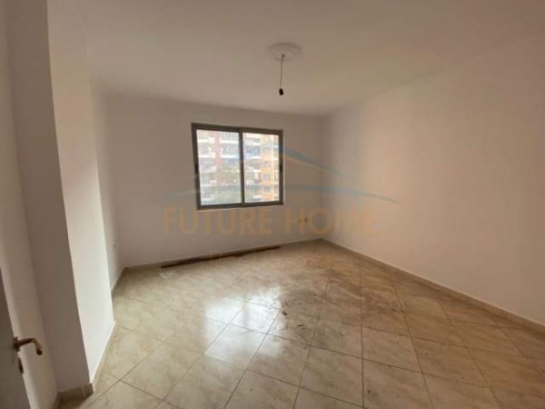 Tirane, shitet apartament Kati 4, 108 m² 110.000 Euro (Yzberisht)