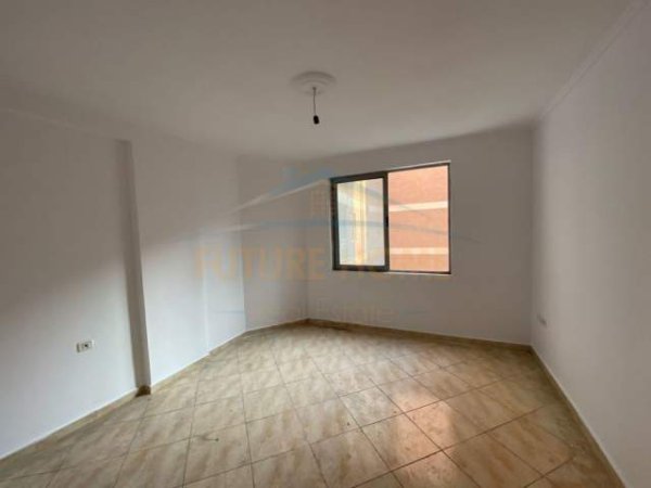 Tirane, shitet apartament Kati 4, 108 m² 110.000 Euro (Yzberisht)