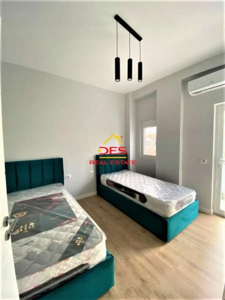 Tirane, jepet me qera apartament 2+1+BLK Kati 1, 80 m² 600 Euro (21 Dhjetori)