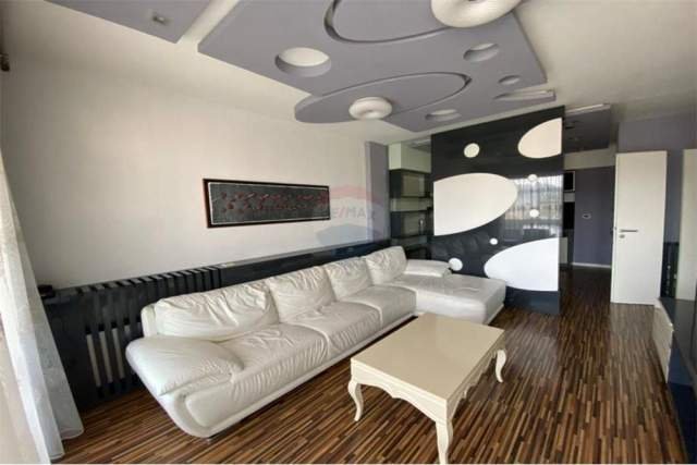 Tirane, jepet me qera apartament 2+1+BLK Kati 10, 112 m² 1200 Euro (Bllok)