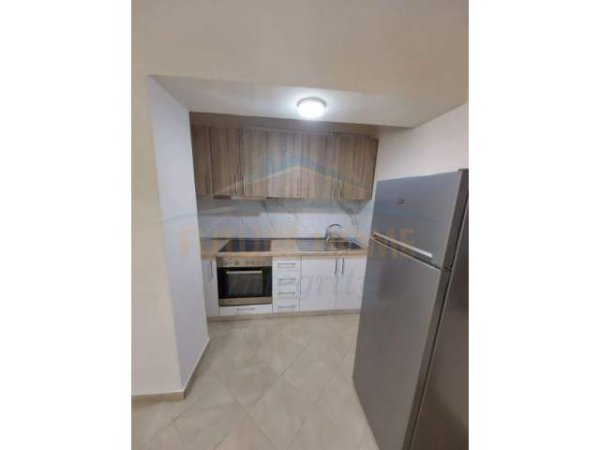 Tirane, shitet apartament Kati 1, 52 m² 67.000 Euro (Rruga Riza Cerova, Medreseja)