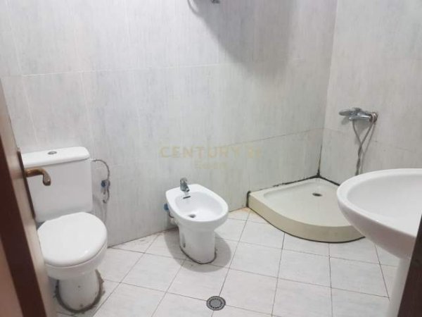 Tirane, shitet apartament 2+1+BLK Kati 5, 122 m² 106.000 Euro (Astiri)