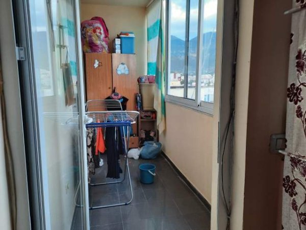 Tirane, jepet me qera apartament 1+1+BLK Kati 12, 64 m² 380 Euro (Porcelan)