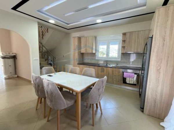 Tirane, jepet me qera Vile 3+1+A+BLK Kati 0, 1.000 m² 1.500 Euro (Mullet)