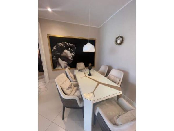 Tirane, shitet apartament Kati 6, 130 m² 420.000 Euro (Park Gate Tirana, Albania)