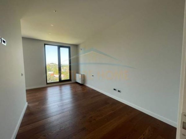 Tirane, jepet me qera Vile 3 Katshe Kati 3, 850 m² 3.000 Euro (Farkë)