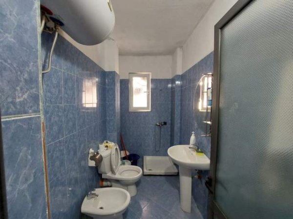 Tirane, jepet me qera apartament 2+1 Kati 2, 87 m² 40.000 Leke (5 Maji)