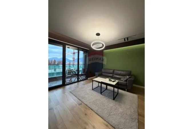 Tirane, jepet me qera apartament 2+1 , 115 m² 1.301 € 