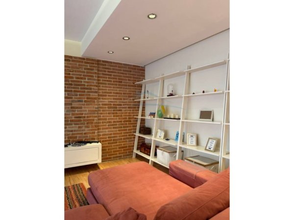 Tirane, shitet apartament Kati 2, 95 m² 300.000 €