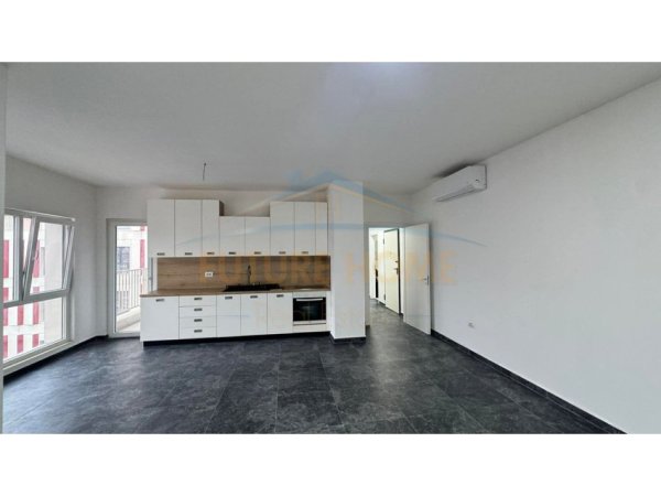 Tirane, jepet me qera apartament Kati 4, 118 m² 850 €