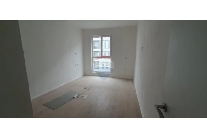 Tirane, shitet apartament 2+1 , 109.000 € (Univers City)