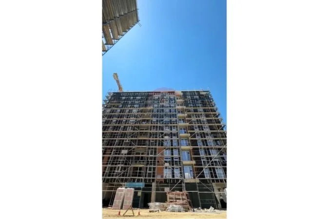 Tirane, shitet apartament , 121.000 m² 244.000 € 