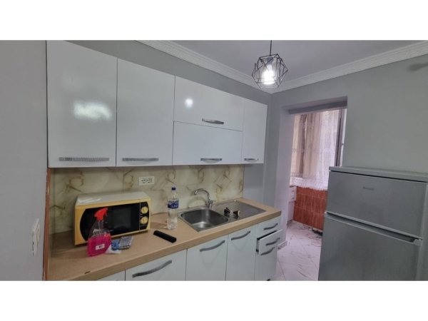 Tirane, jepet me qera apartament Kati 1, 57 m² 520 €