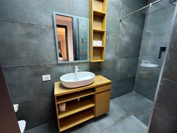 Tirane, jepet me qera apartament Kati 3, 106 m² 1.500 € 