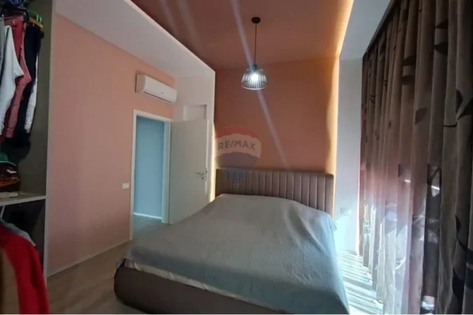 Tirane, shitet apartament 2+1+Ballkon , 116 m² 190.000 € 