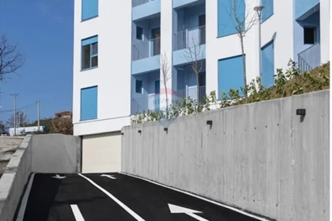 Tirane, shitet apartament 1+1 , 65 m² 125.000 € (Fresku)