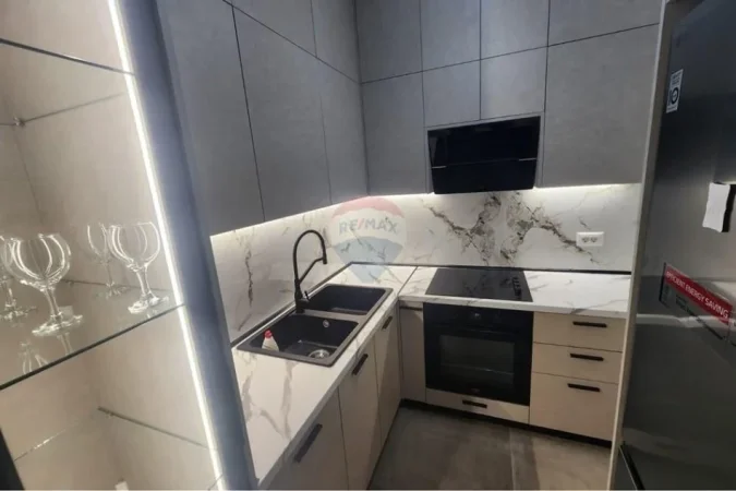 Tirane, shitet apartament 2+1 , 84 m² 140.000 € 