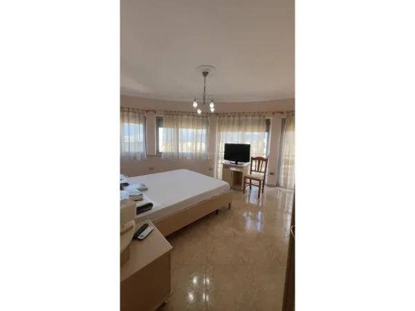 Tirane, jepet me qera apartament 2+1+Ballkon Kati 10, 111 m² 850 € (Zogu i zi)