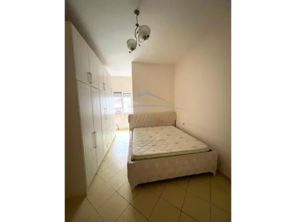 Tirane, jepet me qera apartament 2+1 Kati 1, 80 m² 450 € (ASTIR , Prane 2 Palmat)